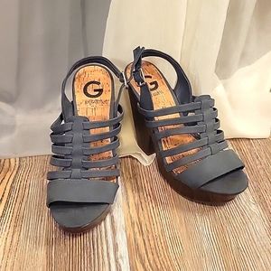 Blue heels with wood tone sole by Guess